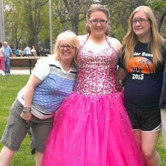 Meet your Posher, Lori - Picture 1 of 1